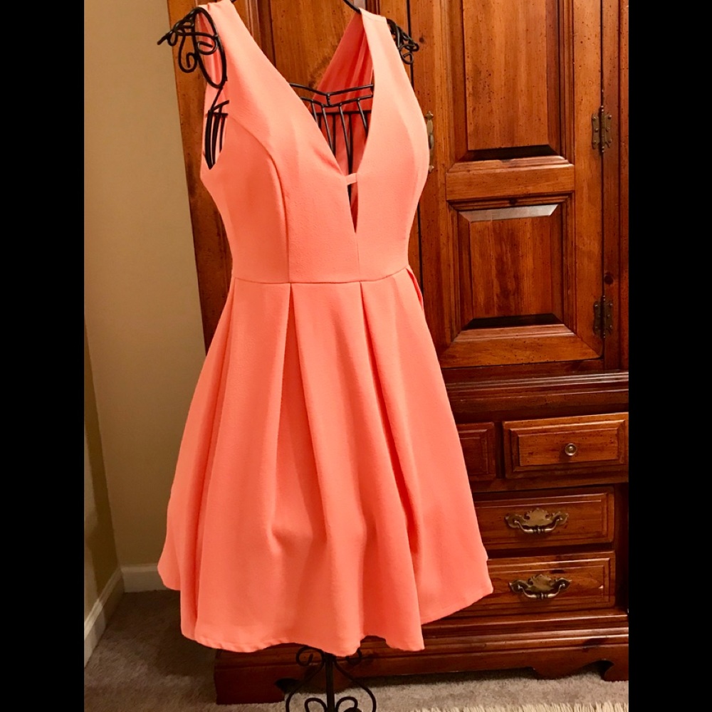 Beautiful and classy Dress